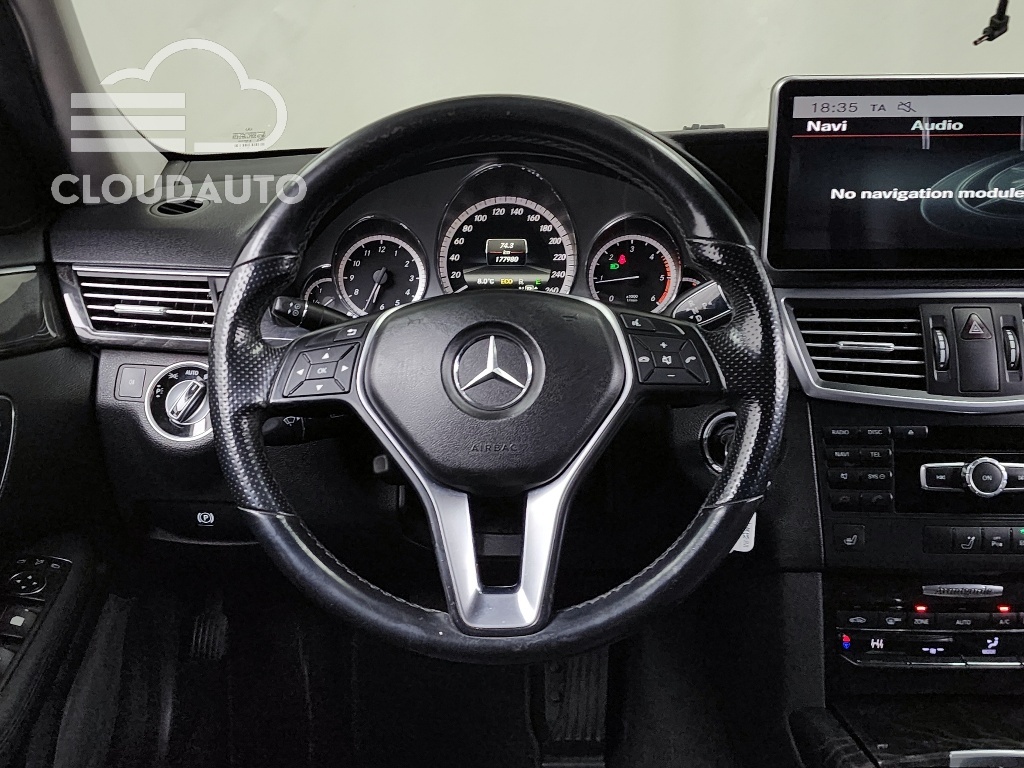 2013 Mercedes-Benz E-Class E220 CDI - Image 23