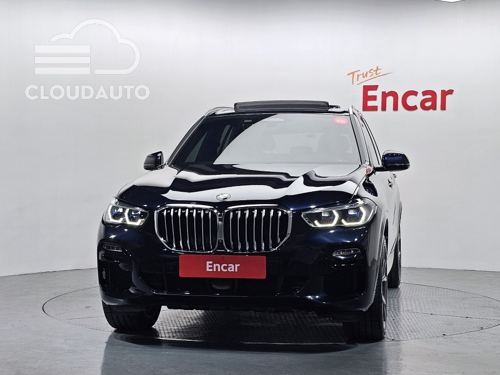 2021 BMW X5 xDrive 40i M Sports - Image 3
