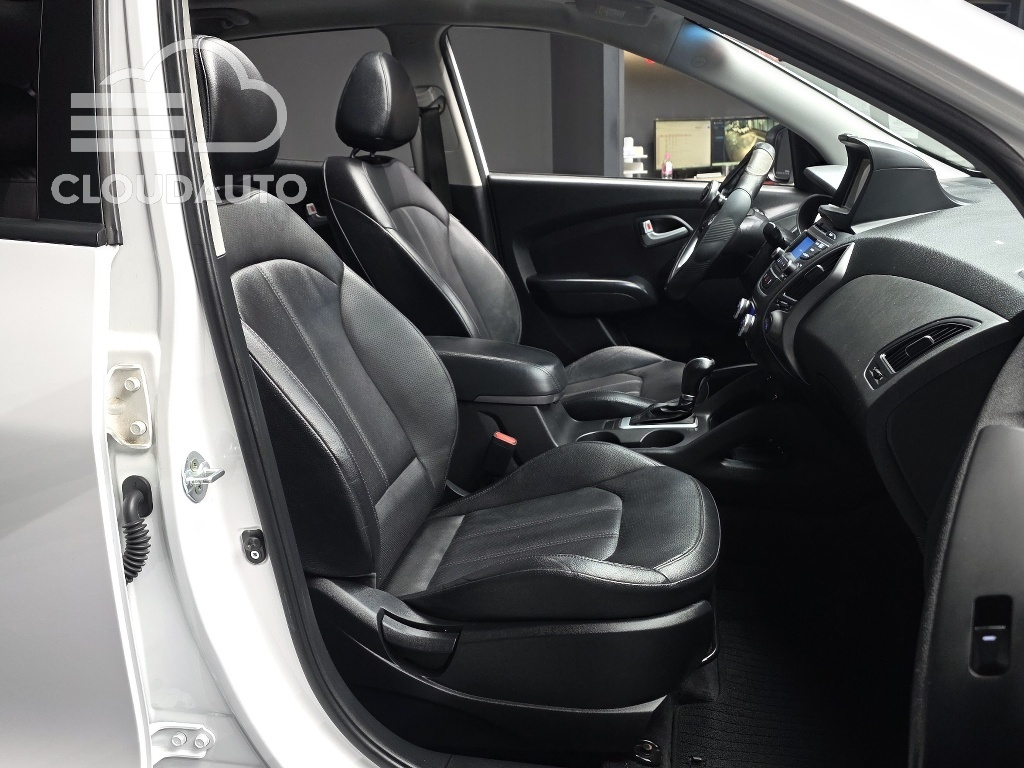2014 Hyundai Tucson Diesel 2WD - Image 11