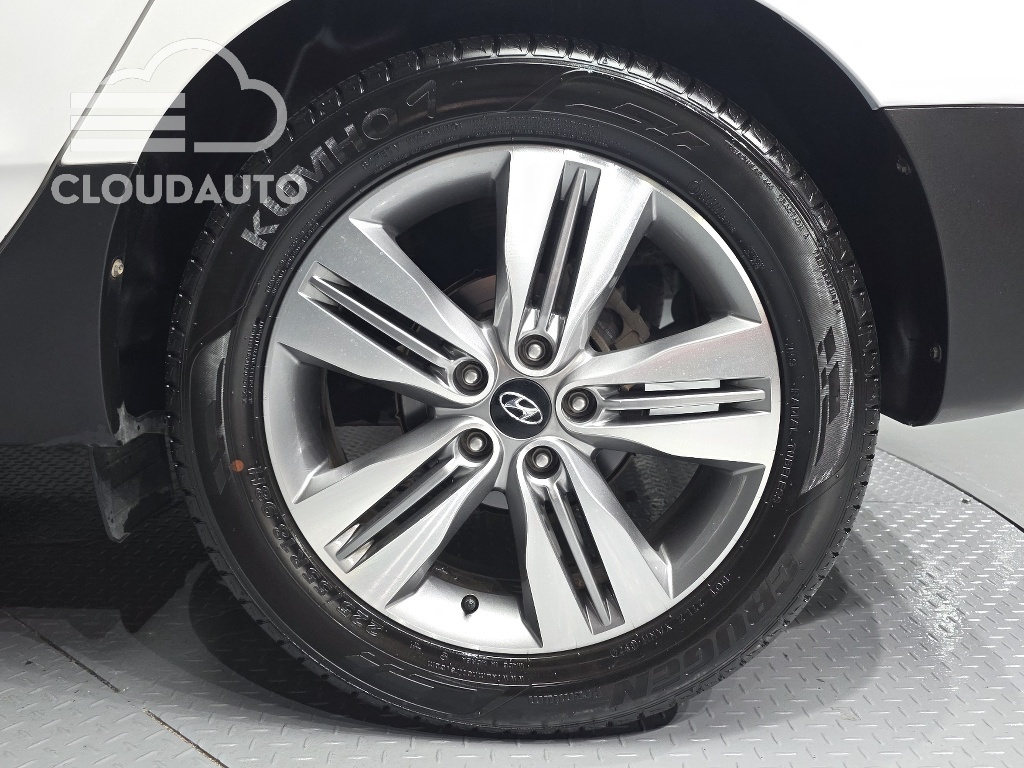 2014 Hyundai Tucson Diesel 2WD - Image 5