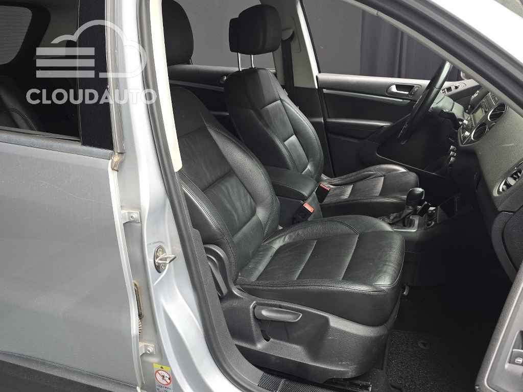 2015 Volkswagen Tiguan 2.0 TDI - Image 12