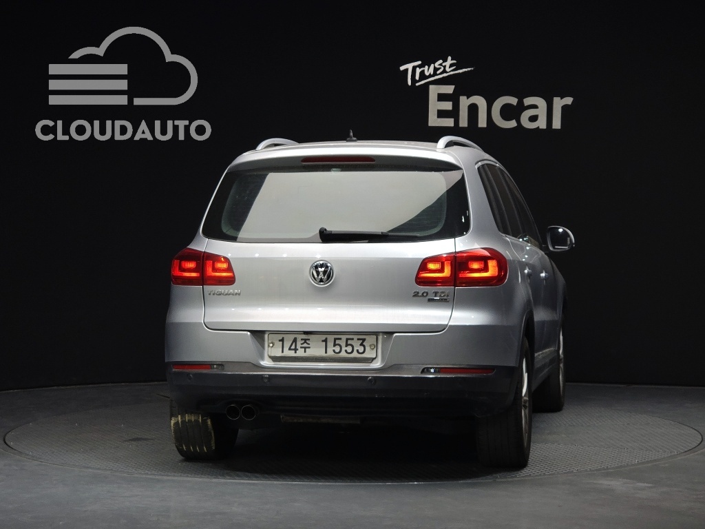 2015 Volkswagen Tiguan 2.0 TDI - Image 4