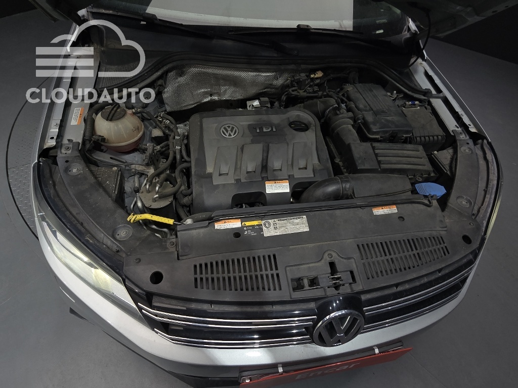 2015 Volkswagen Tiguan 2.0 TDI - Image 6