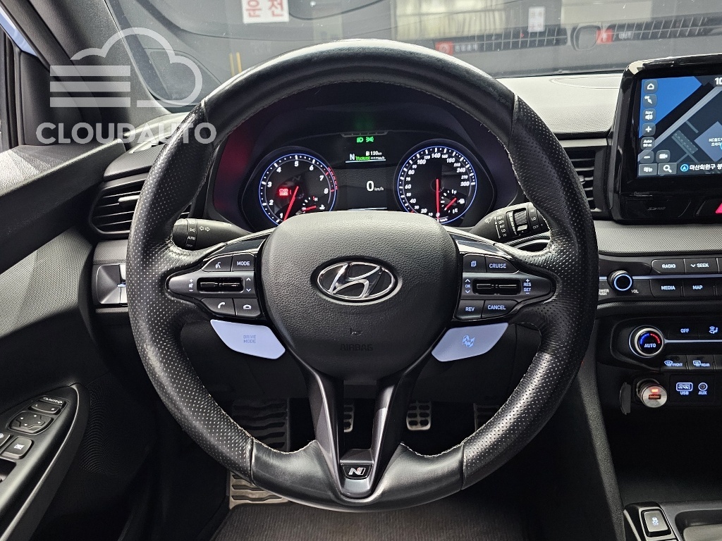 2019 Hyundai Veloster 2.0 N - Image 13