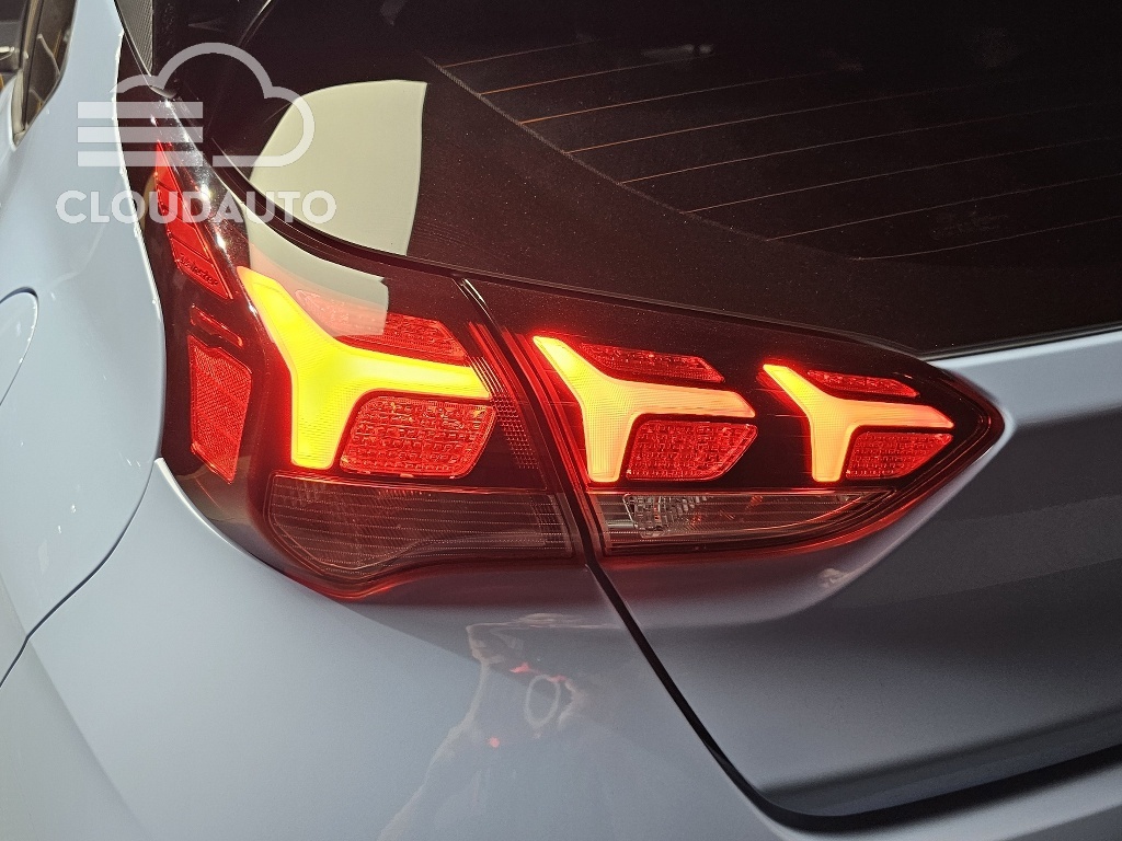 2019 Hyundai Veloster 2.0 N - Image 23