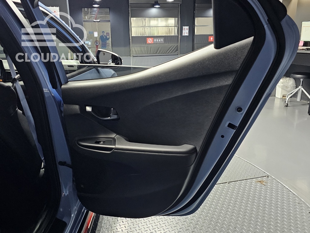 2019 Hyundai Veloster 2.0 N - Image 25