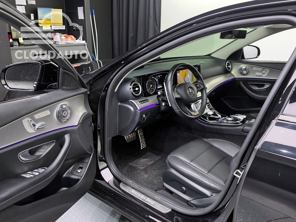 2017 Mercedes-Benz E-Class E220d - Image 10