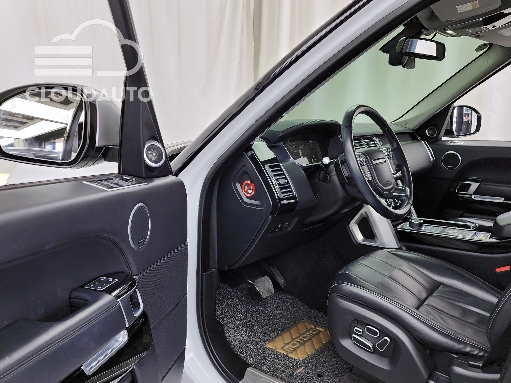 2014 Land Rover Range Rover 4.4 SDV8 Vogue SE Diesel - Image 10