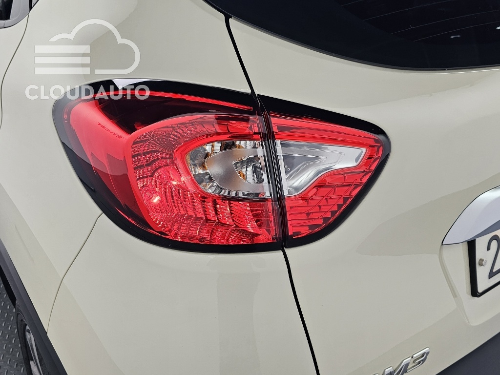 2017 Renault Captur RE - Image 23