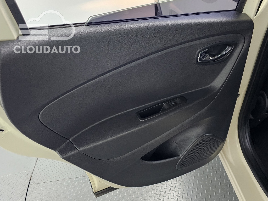 2017 Renault Captur RE - Image 25