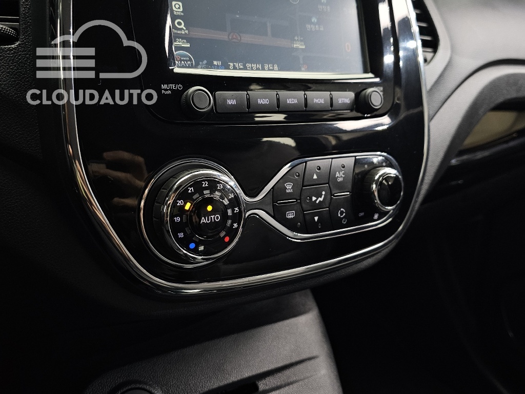 2017 Renault Captur RE - Image 28