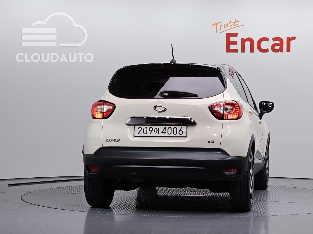 2017 Renault Captur RE - Image 4