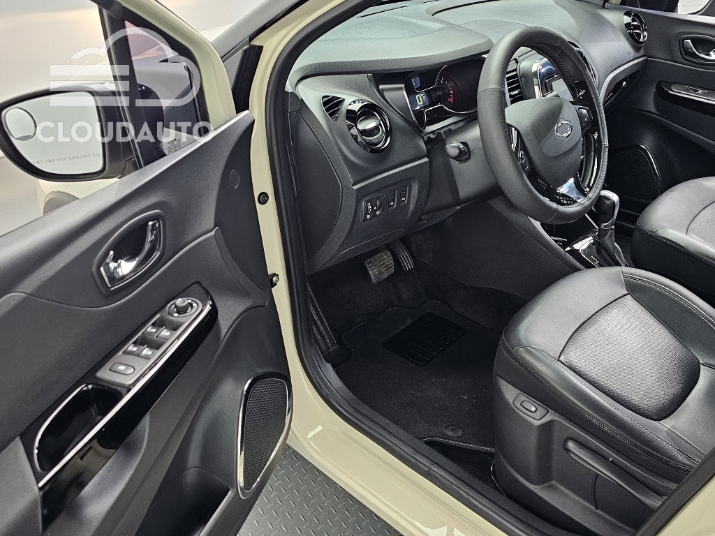 2017 Renault Captur RE - Image 10