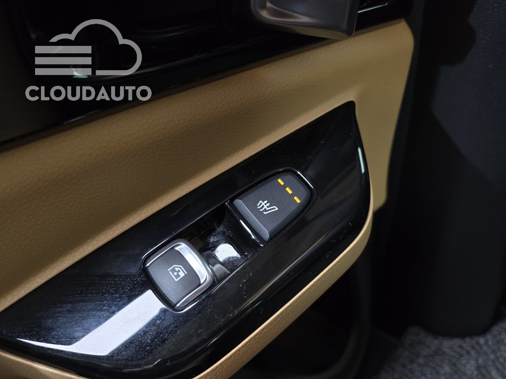 2021 Kia Carnival 9 Signature - Image 19
