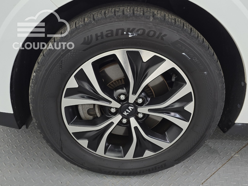 2021 Kia Carnival 9 Signature - Image 5