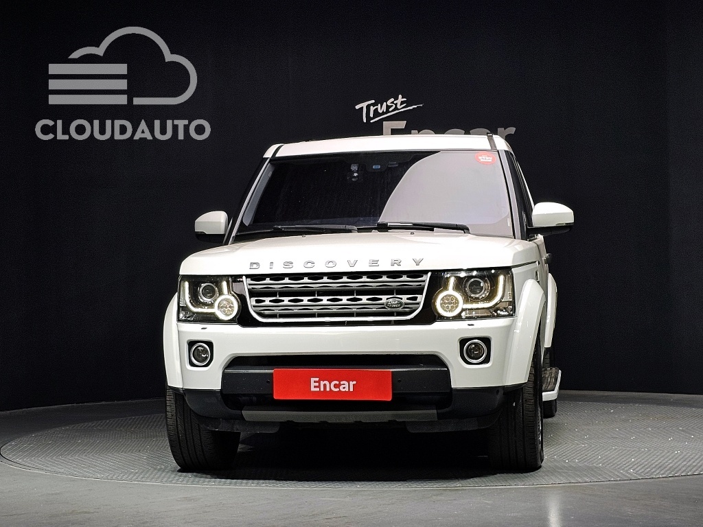 2016 Land Rover Discovery 3.0 SDV6 SE - Image 3