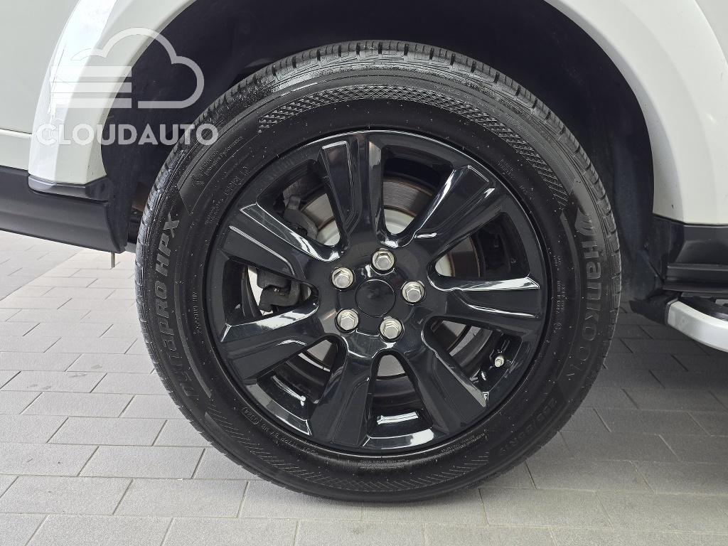 2016 Land Rover Discovery 3.0 SDV6 SE - Image 5