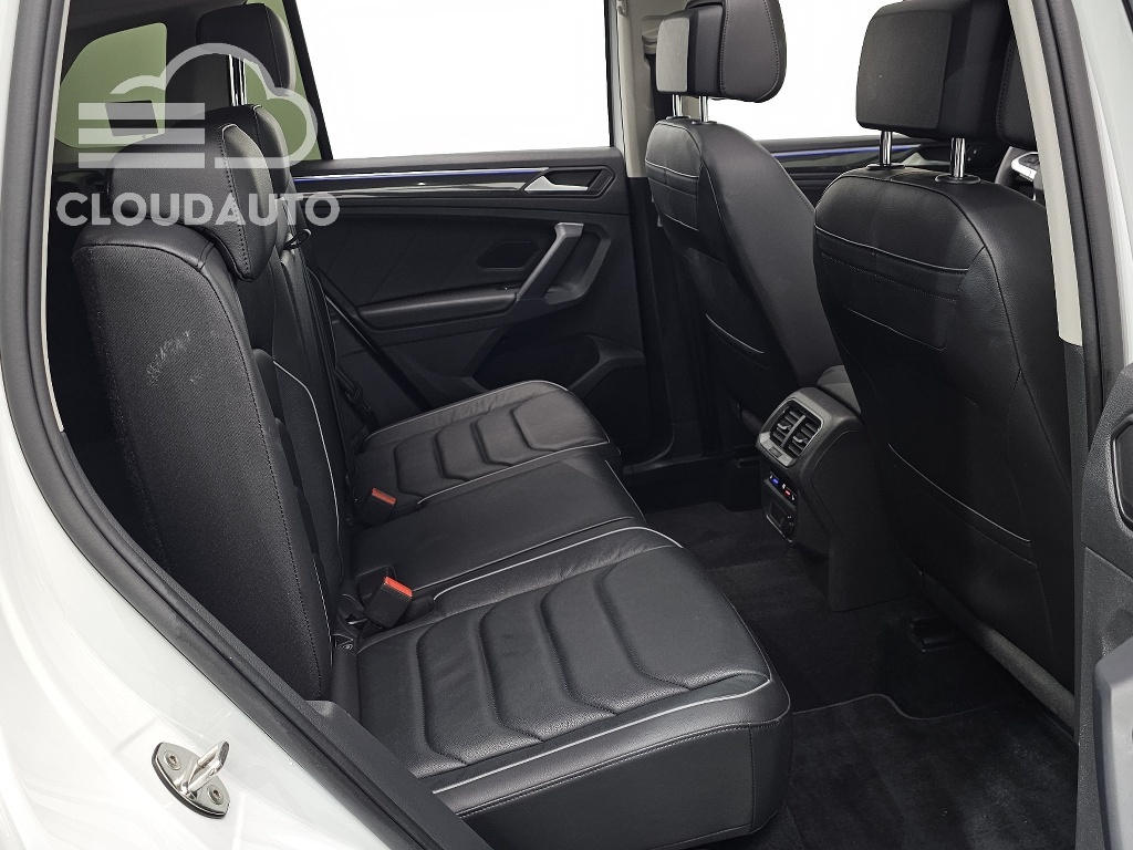 2021 Volkswagen Tiguan 2.0 TDI 4 Prestige - Image 12
