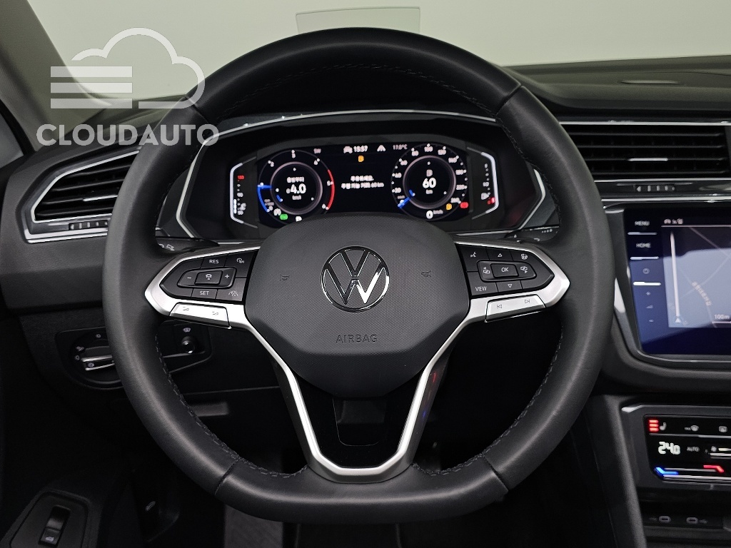 2021 Volkswagen Tiguan 2.0 TDI 4 Prestige - Image 13