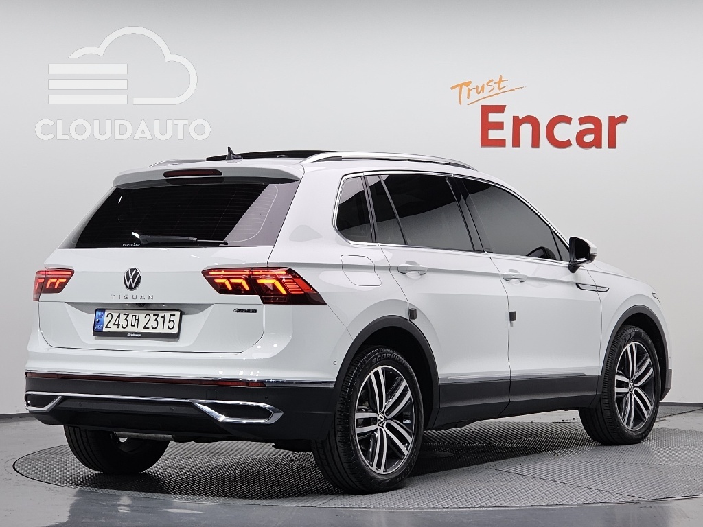 2021 Volkswagen Tiguan 2.0 TDI 4 Prestige - Image 2
