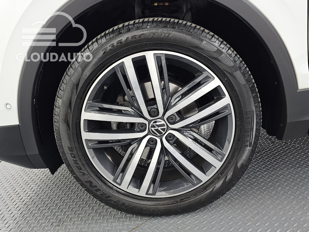 2021 Volkswagen Tiguan 2.0 TDI 4 Prestige - Image 5