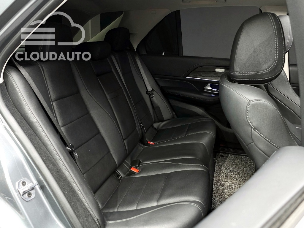 2022 Mercedes-Benz GLE GLE300d 4MATIC - Image 11