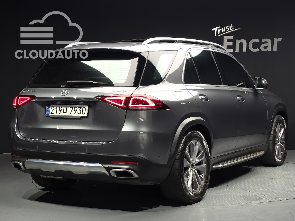 2022 Mercedes-Benz GLE GLE300d 4MATIC - Image 2