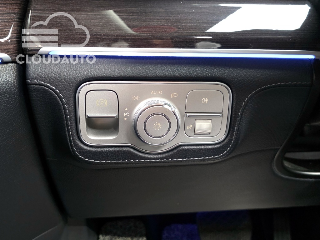 2022 Mercedes-Benz GLE GLE300d 4MATIC - Image 32