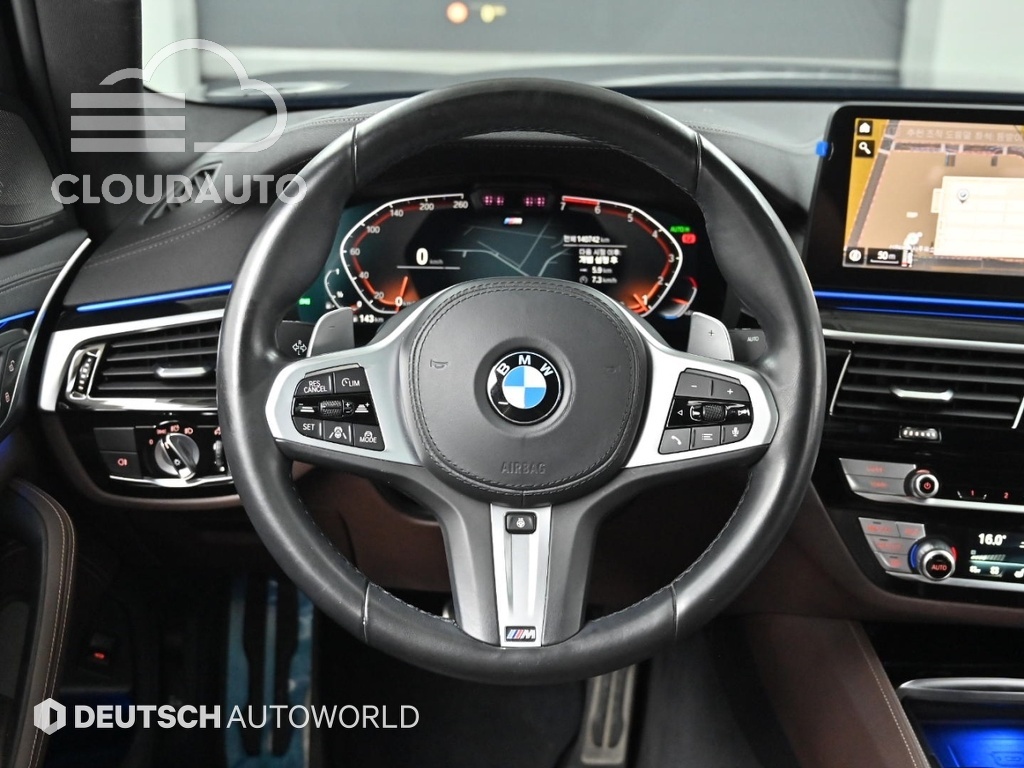 2021 BMW 5 Series 530i M Sports - Image 13