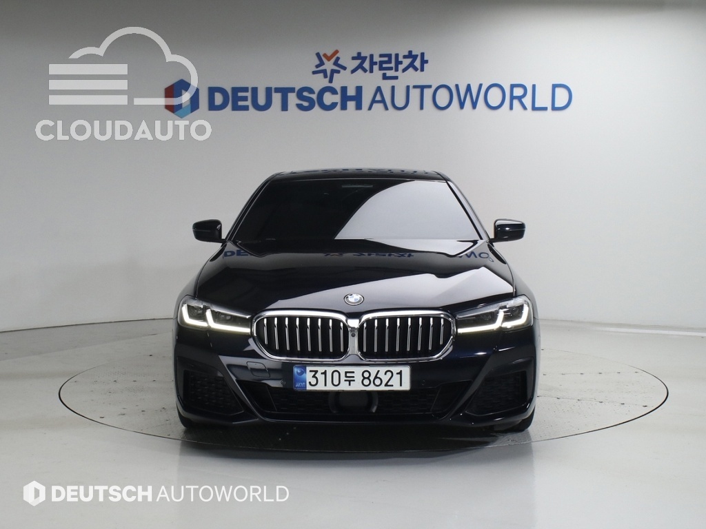 2021 BMW 5 Series 530i M Sports - Image 3