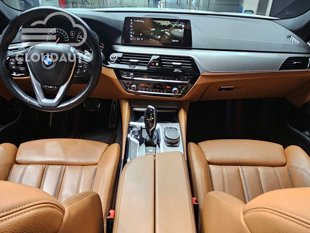 2017 BMW 5 Series 530i xDrive M Sports - Image 7