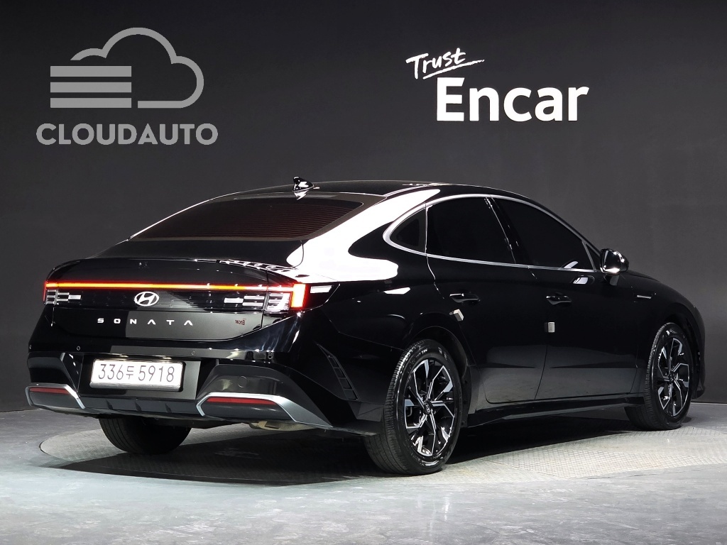 2024 Hyundai Sonata 2.0 - Image 2