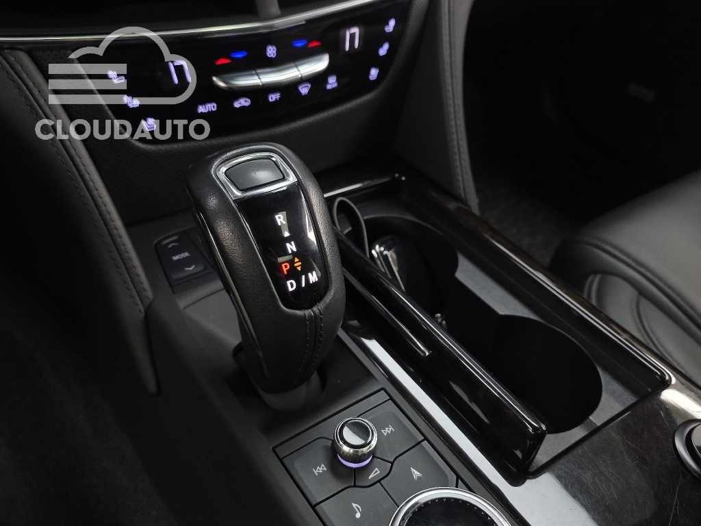 2019 Cadillac CT6 3.6 AWD - Image 9