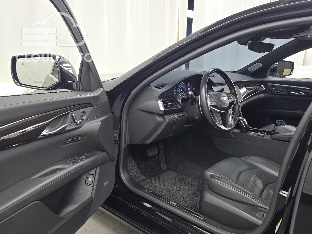2019 Cadillac CT6 3.6 AWD - Image 10