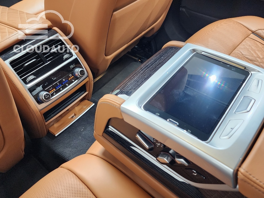 2022 BMW 7 Series 730d xDrive M Sport - Image 18
