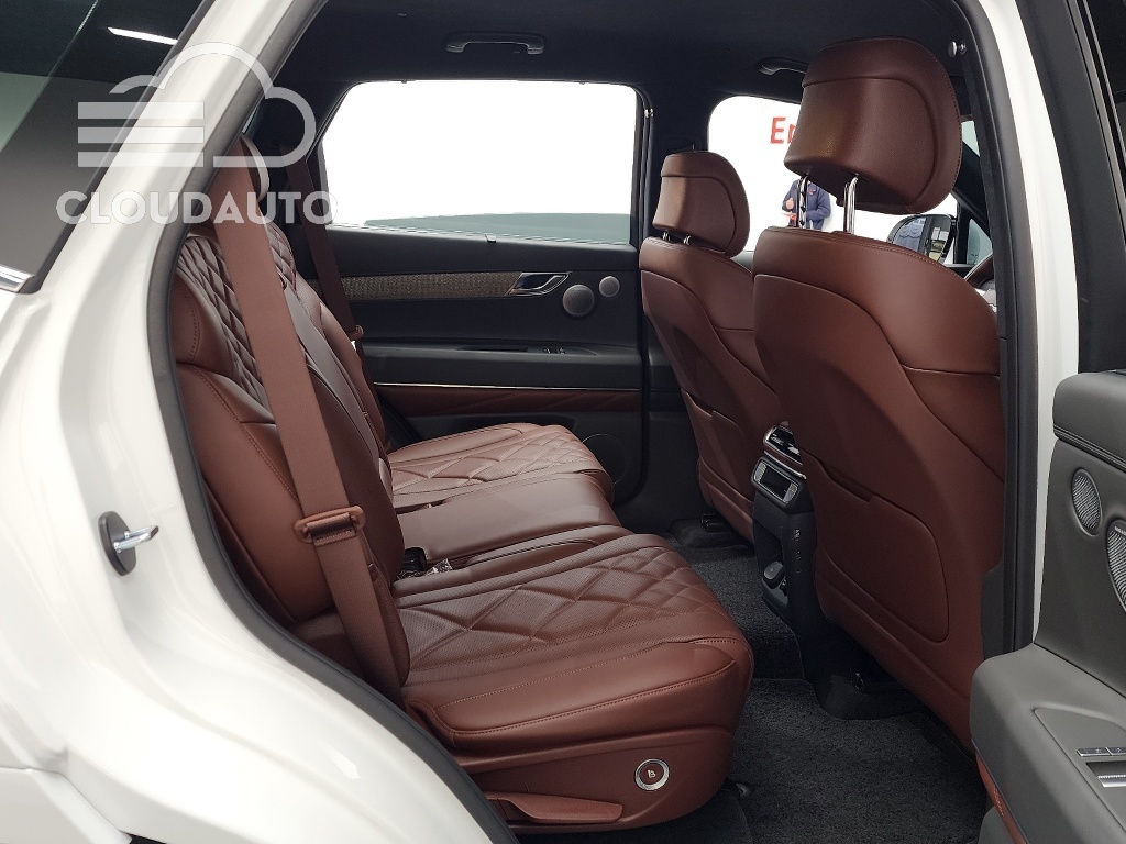 2024 Genesis GV80 2.5T Gasoline AWD - Image 11