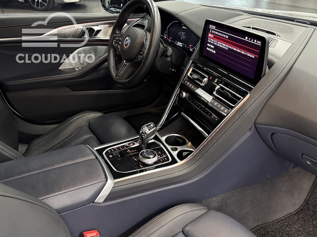 2024 BMW 8 Series M850i xDrive Coupe - Image 12