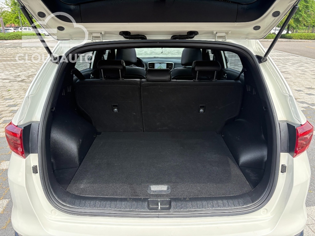 2019 Kia Sportage Diesel 2.0 2WD - Image 5