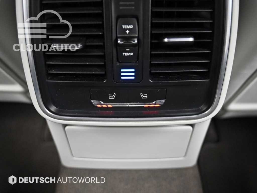 2015 Porsche Macan 3.6 Turbo - Image 17