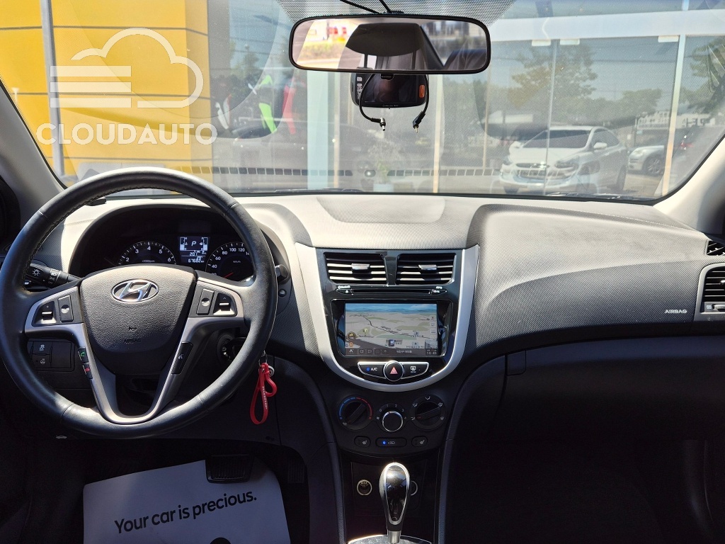 2016 Hyundai Accent 1.4 VVT Modern - Image 11