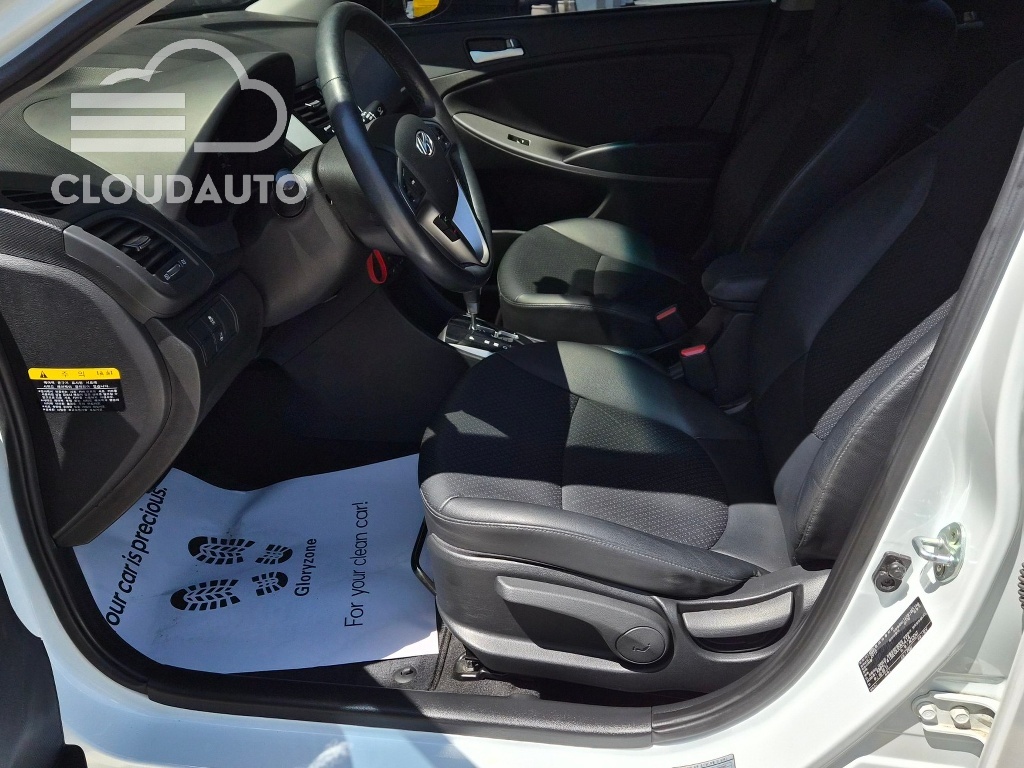 2016 Hyundai Accent 1.4 VVT Modern - Image 13