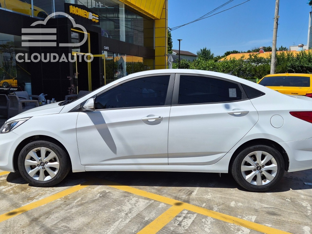 2016 Hyundai Accent 1.4 VVT Modern - Image 3