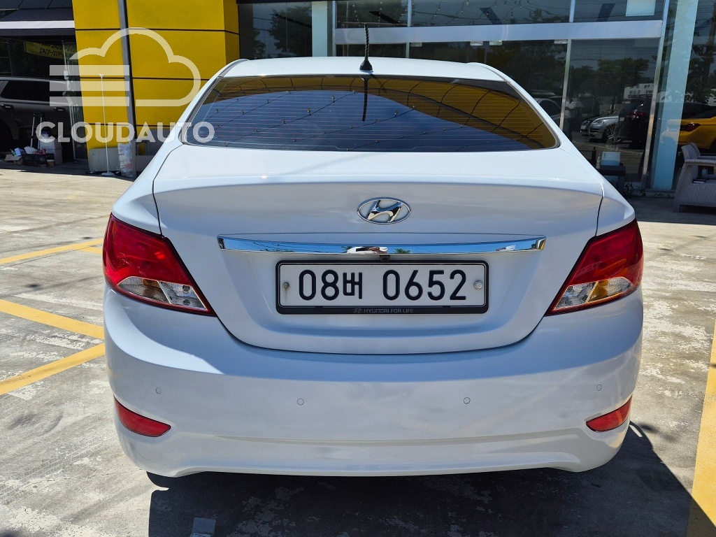 2016 Hyundai Accent 1.4 VVT Modern - Image 5