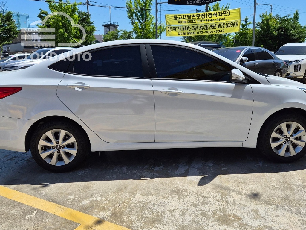 2016 Hyundai Accent 1.4 VVT Modern - Image 6