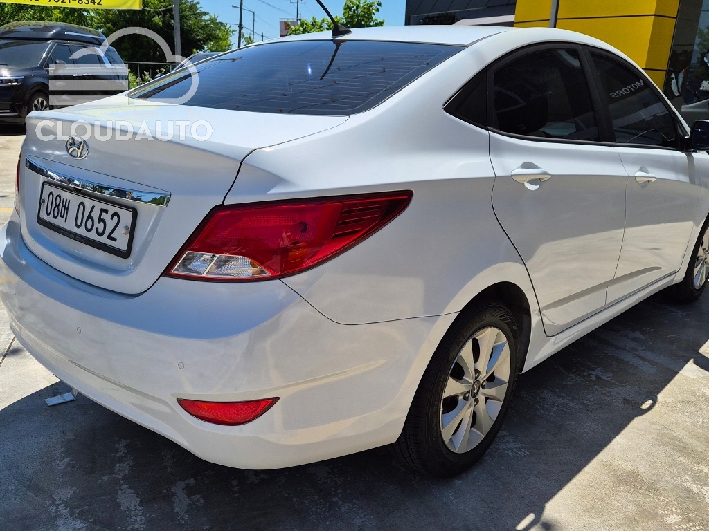 2016 Hyundai Accent 1.4 VVT Modern - Image 7