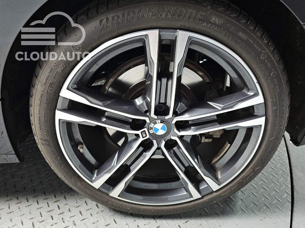 2023 BMW 1 Series 120i M Sports - Image 5
