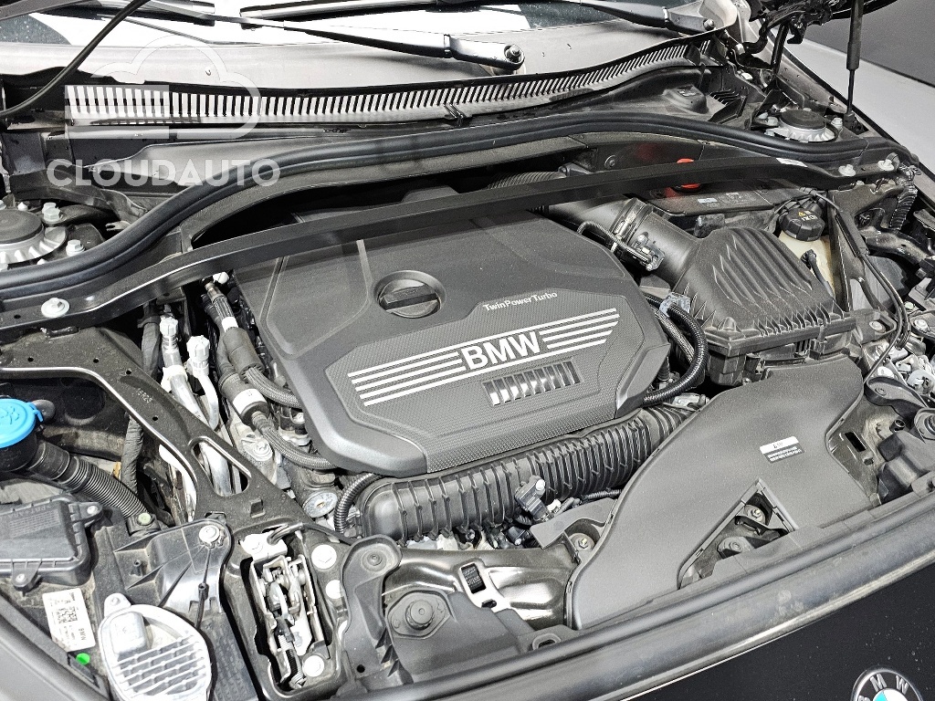 2023 BMW 1 Series 120i M Sports - Image 6