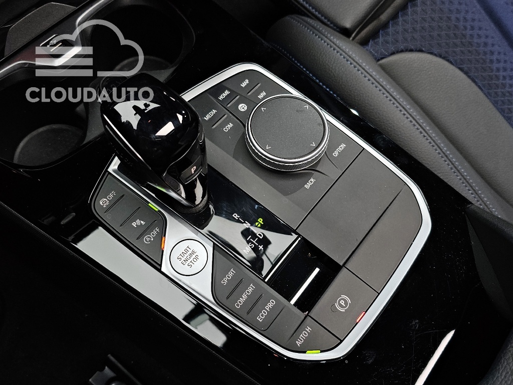2023 BMW 1 Series 120i M Sports - Image 9