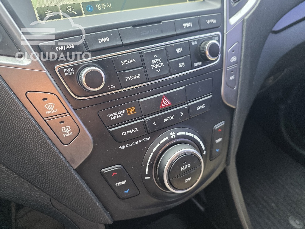 2016 Hyundai Santa Fe Diesel 2.0 2WD - Image 13