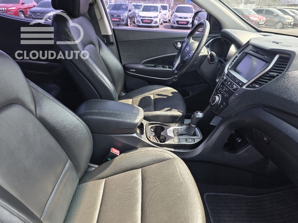 2016 Hyundai Santa Fe Diesel 2.0 2WD - Image 17